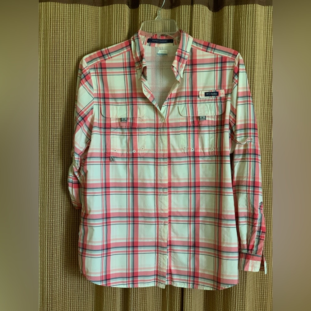 Like New Columbia PFG button up shirt.
